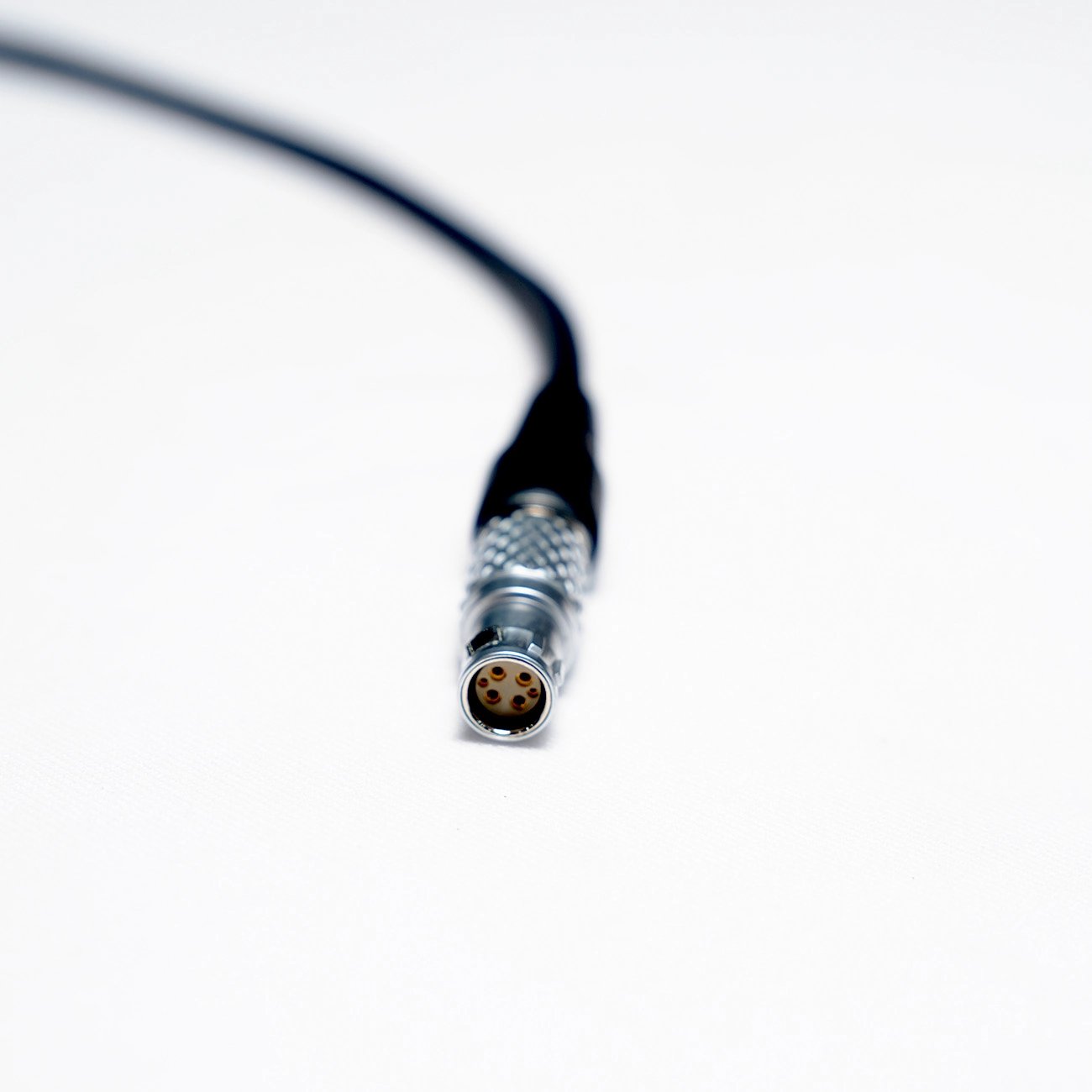 Shootvilla Professional 4-Pin FGG Cable | Male to Male Wireless Focus & Industrial Control - Image 4